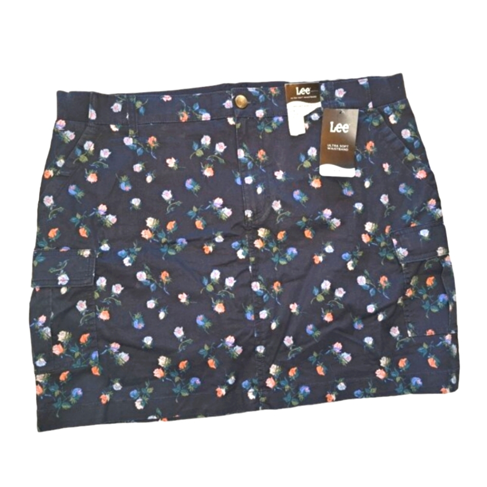 NEW Lee Navy Blue Floral Regular Fit Mid Rise Skort Plus Size 18